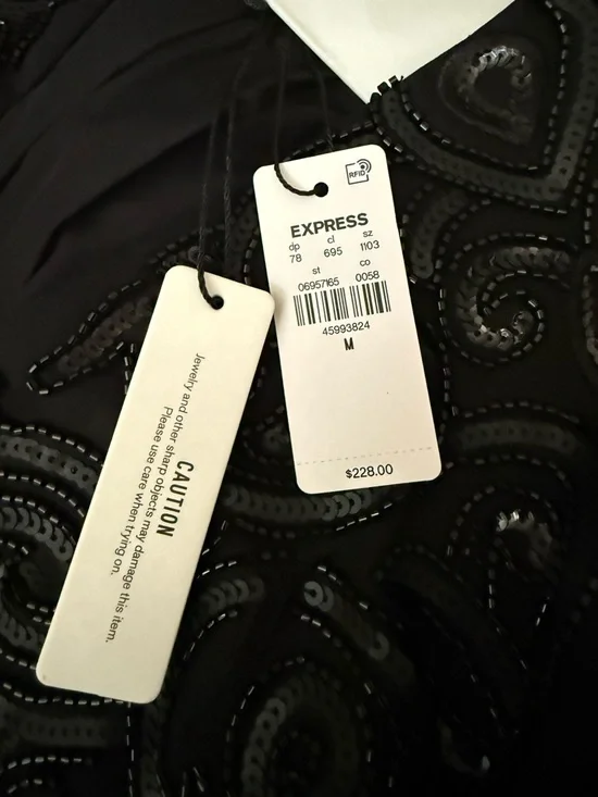 NWT Express Black Embellished Cropped Blazer size medium - Picture 3 of 3